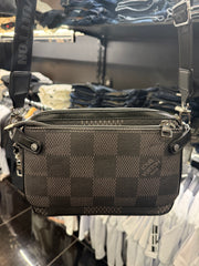 new arrivals  Τσαντάκι - LV