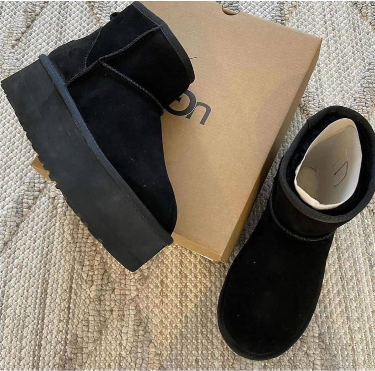 UGG Classic Ultra Mini Platform